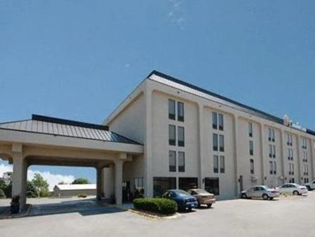 photo 1 of New Victorian Inn and Suites Omaha
