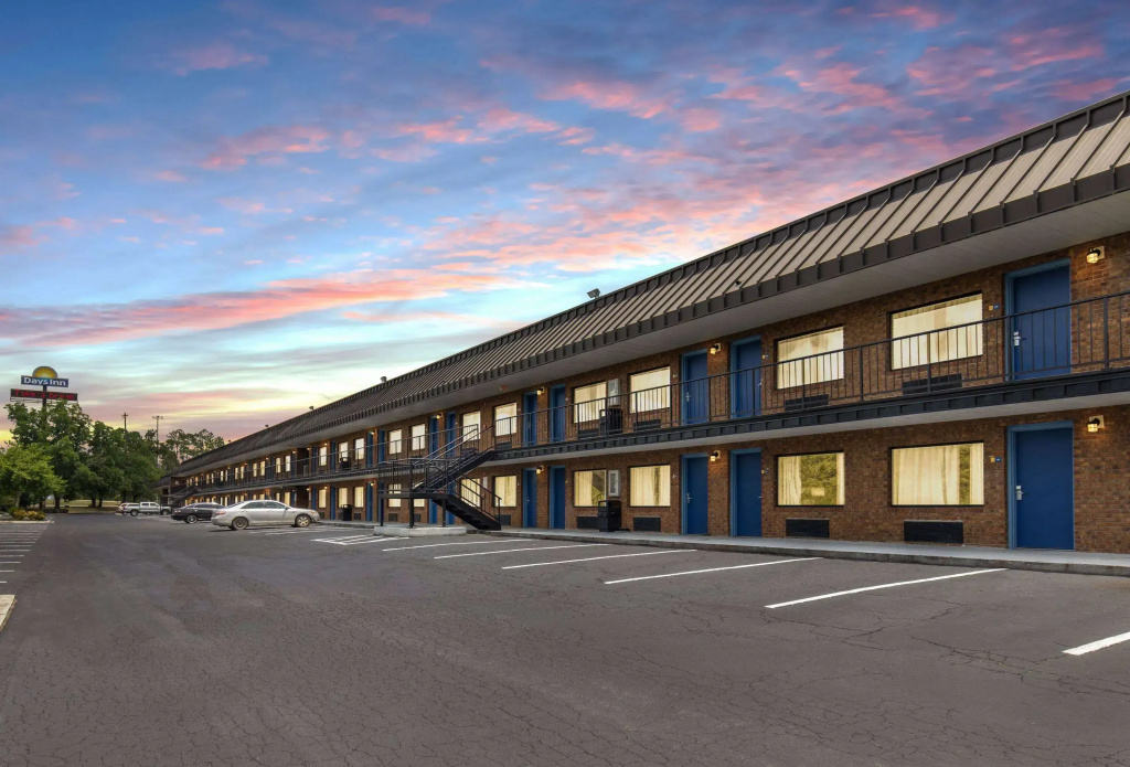 photo 1 of Days Inn by Wyndham St George