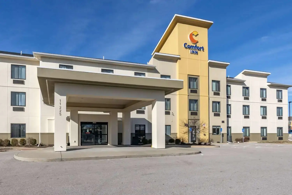 photo 1 of Comfort Inn St. Louis Airport
