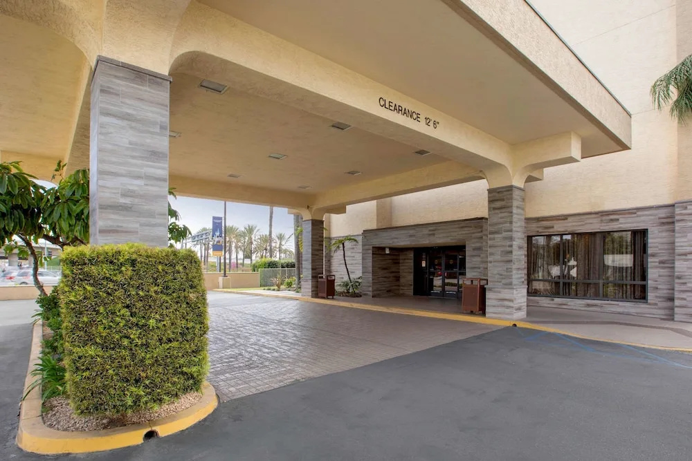 photo 1 of Comfort Inn and Suites Anaheim