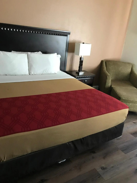 photo 1 of Comfort Inn & Suites