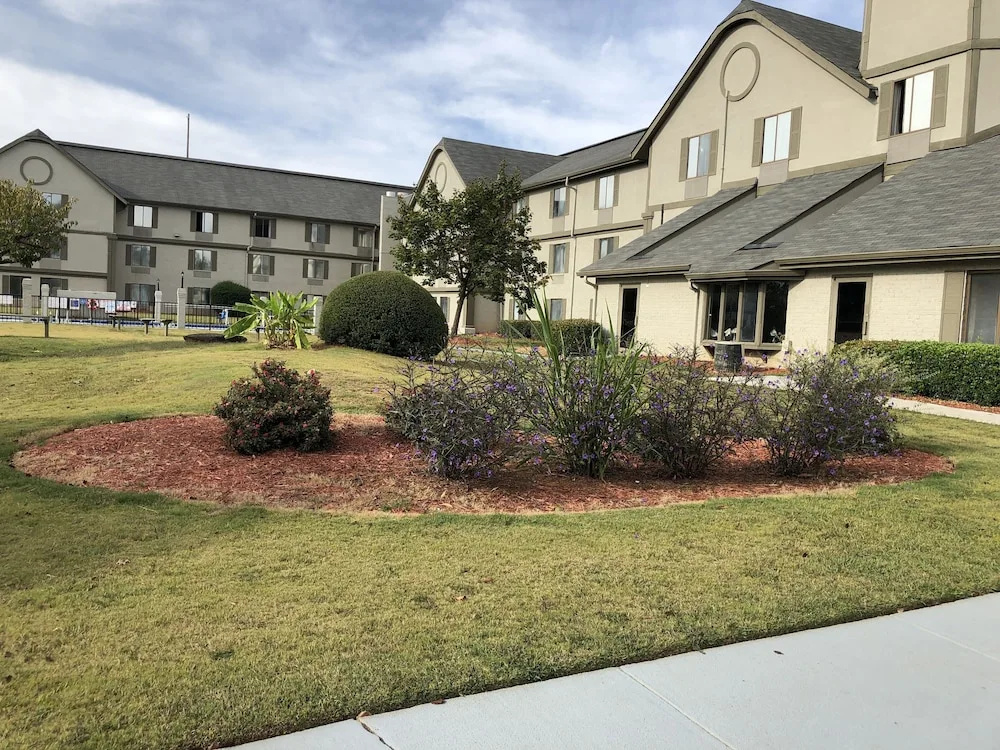photo 1 of Comfort Inn & Suites