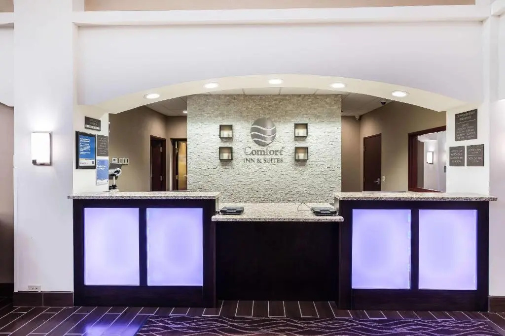 photo 1 of Comfort Inn & Suites Allen Park/dearborn