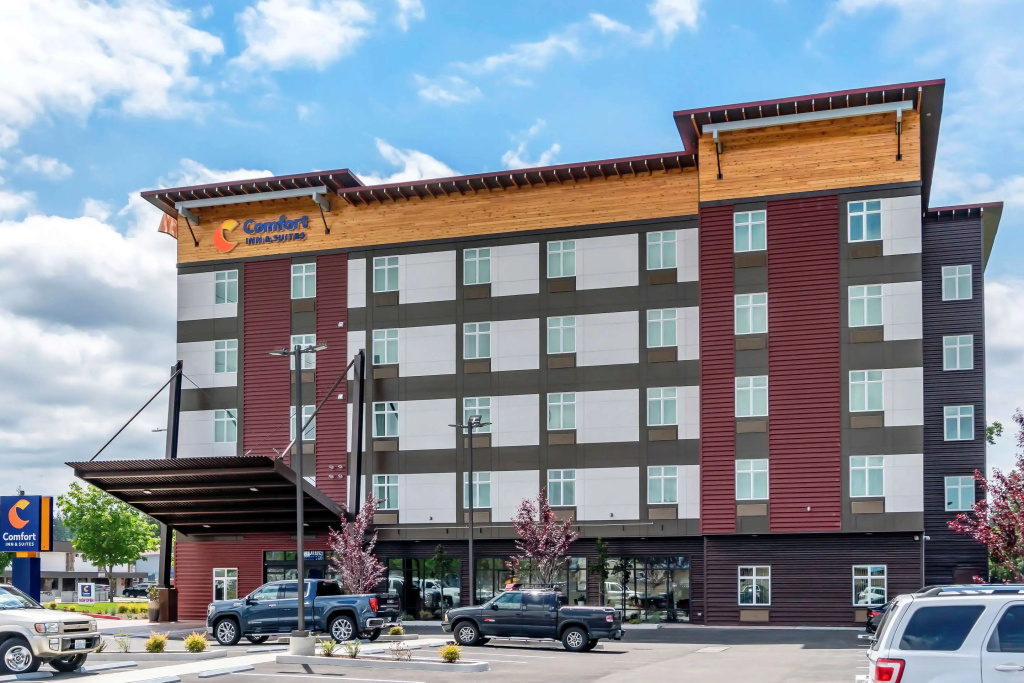 photo 1 of Comfort Inn & Suites Lakewood by JBLM