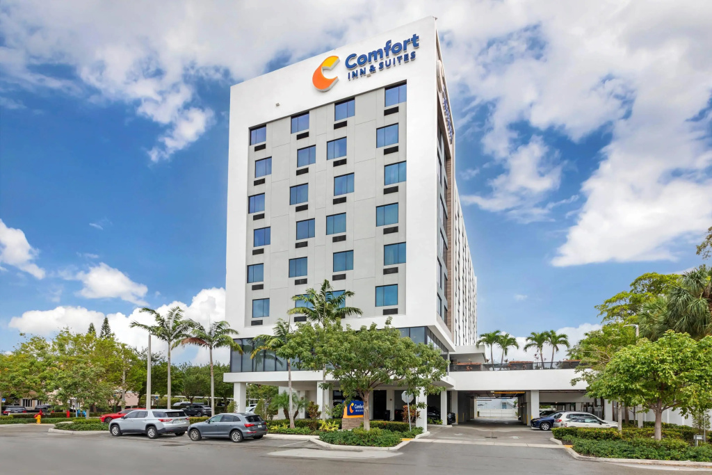 photo 1 of Comfort Inn & Suites Miami International Airport