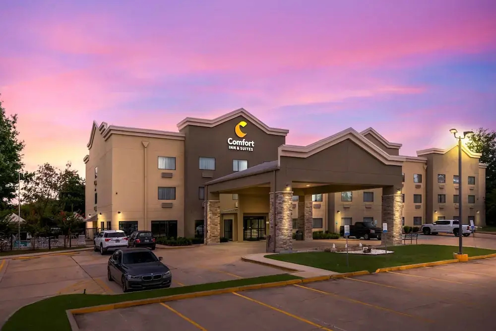 photo 1 of Comfort Inn & Suites Covington - Mandeville