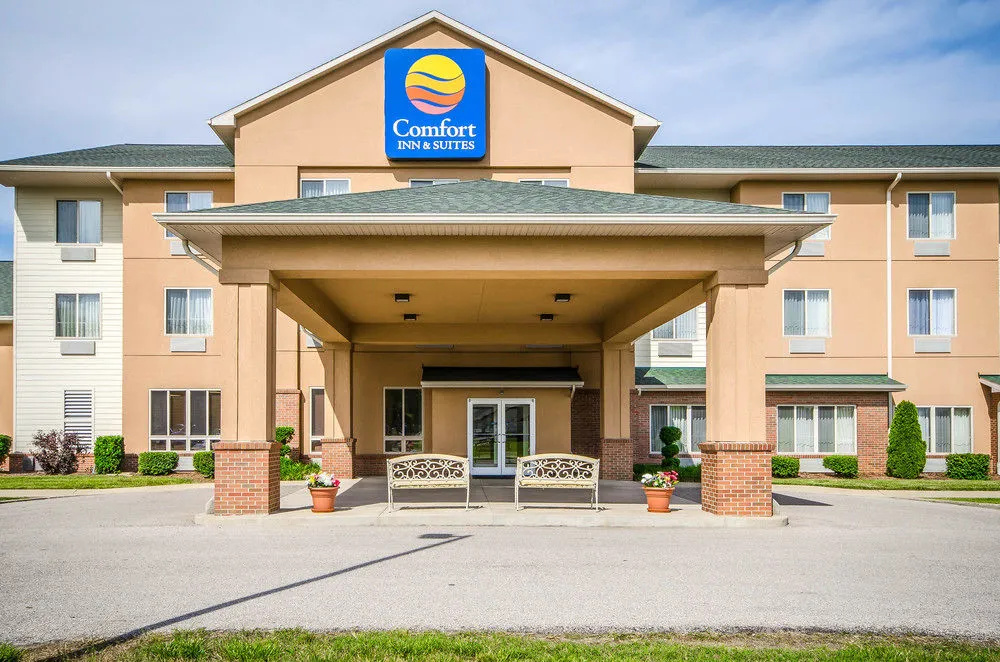 photo 1 of Quality Inn & Suites Rockport - Owensboro North
