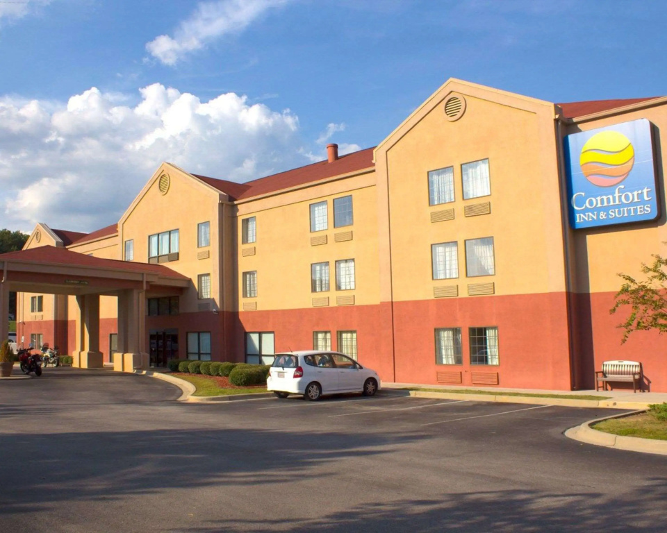 photo 1 of Comfort Inn & Suites Trussville I-59 exit 141