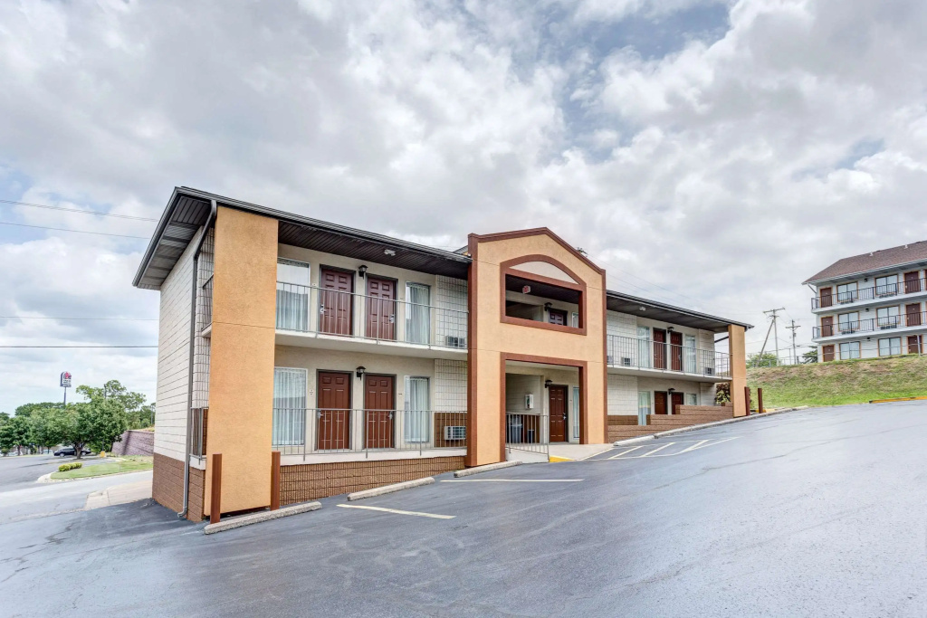 photo 1 of Quality Inn West-Branson Theatre District