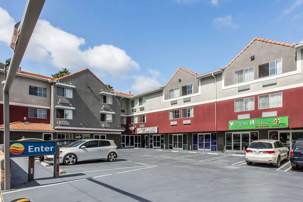 photo 1 of Comfort Inn Los Angeles near Hollywood