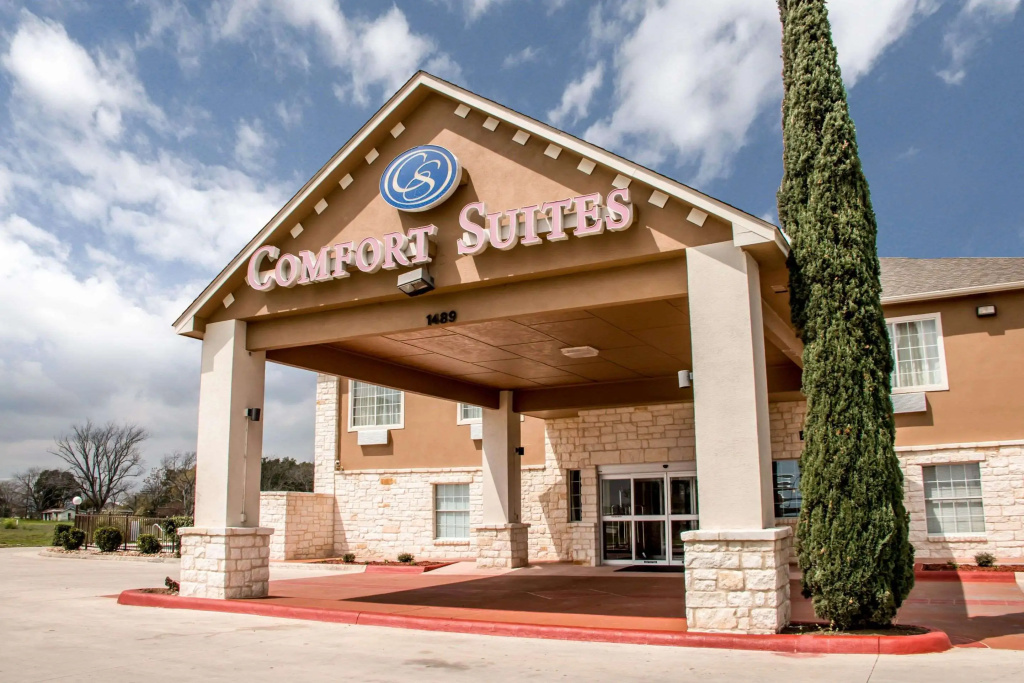photo 1 of Comfort Suites New Braunfels - San Antonio Area
