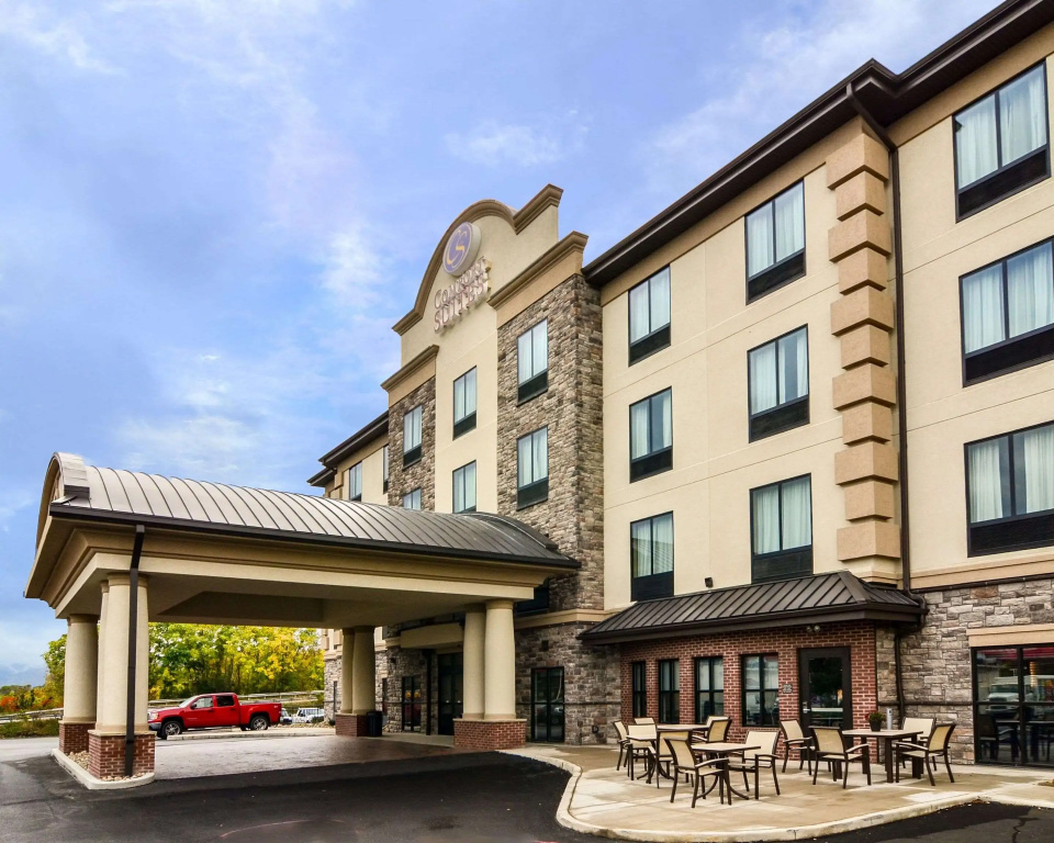 photo 1 of Comfort Suites Uniontown