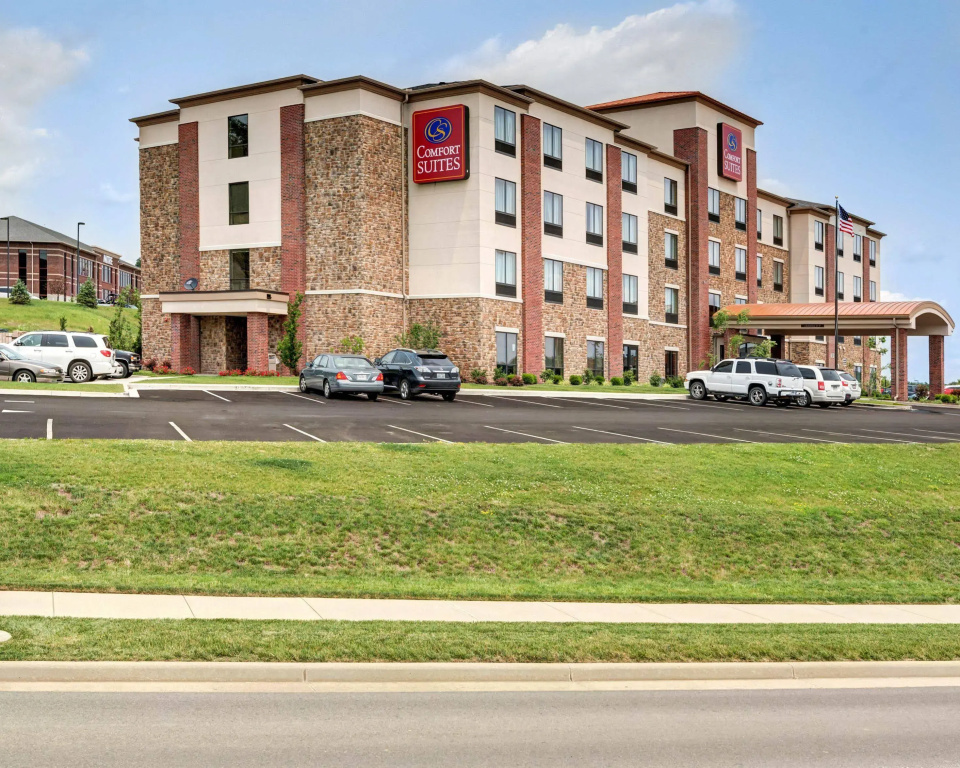 photo 1 of Comfort Suites Bridgeport - Clarksburg
