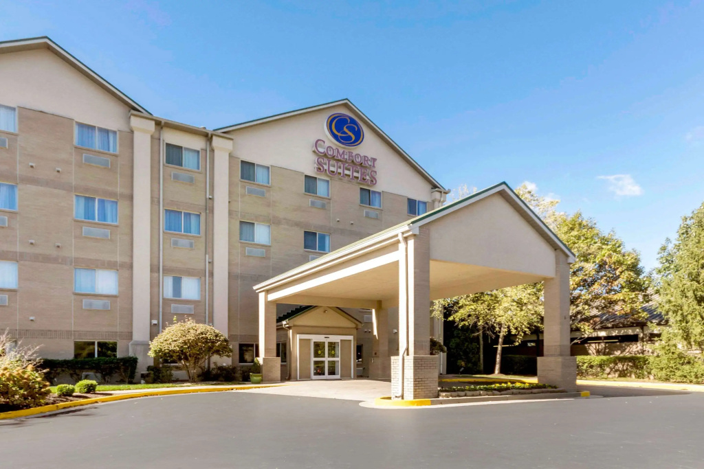 photo 1 of Comfort Suites Keeneland