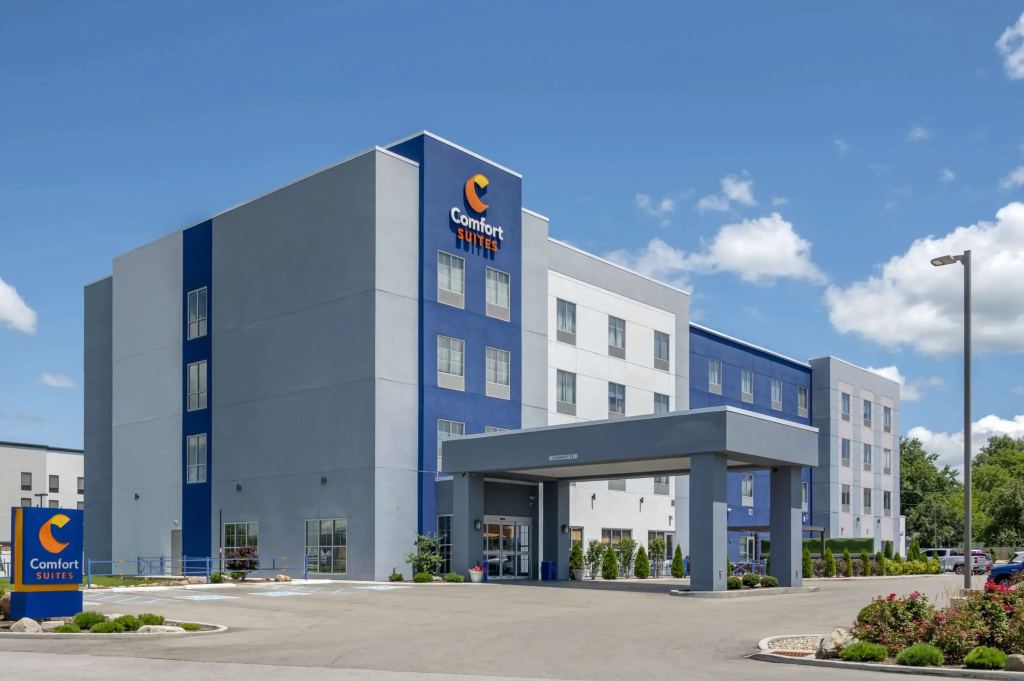 photo 1 of Comfort Suites Richmond East