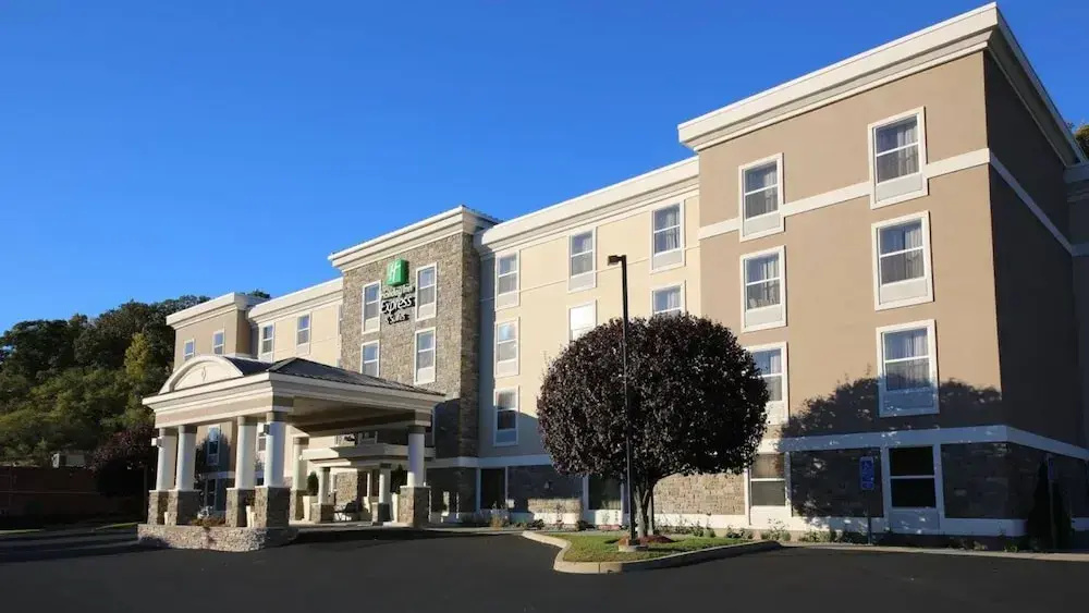 photo 1 of Comfort Suites