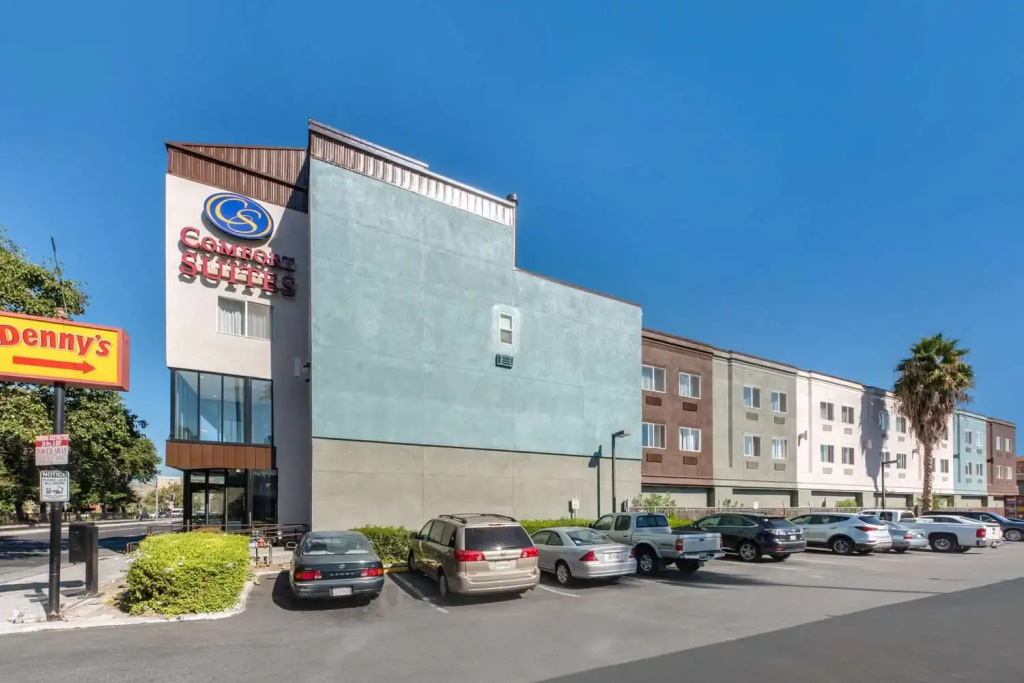 photo 1 of Comfort Suites San Jose Airport