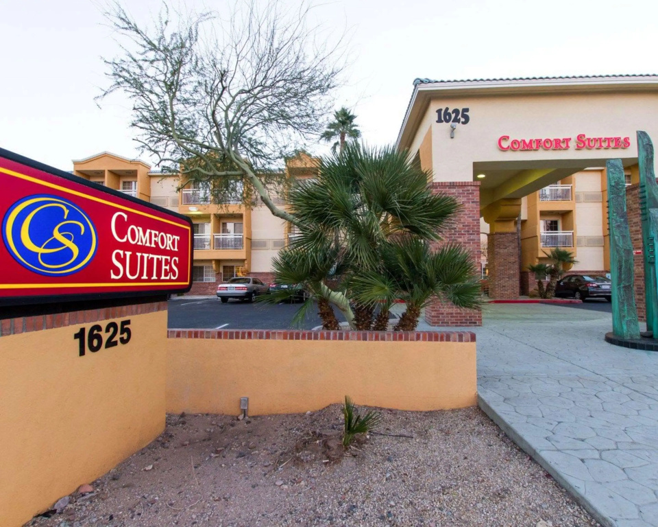 photo 1 of Spark by Hilton Tempe Phoenix Airport