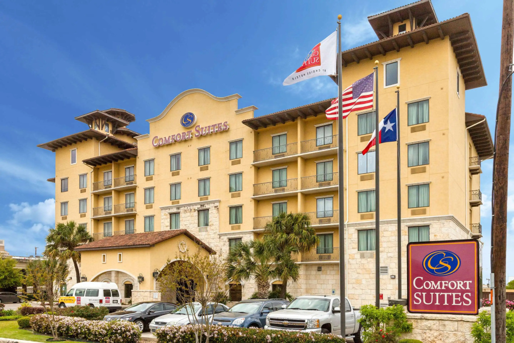 photo 1 of Comfort Suites Alamo - Riverwalk
