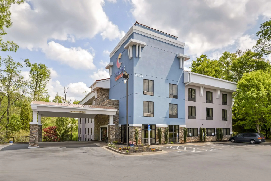 photo 1 of Comfort Suites At Kennesaw State University