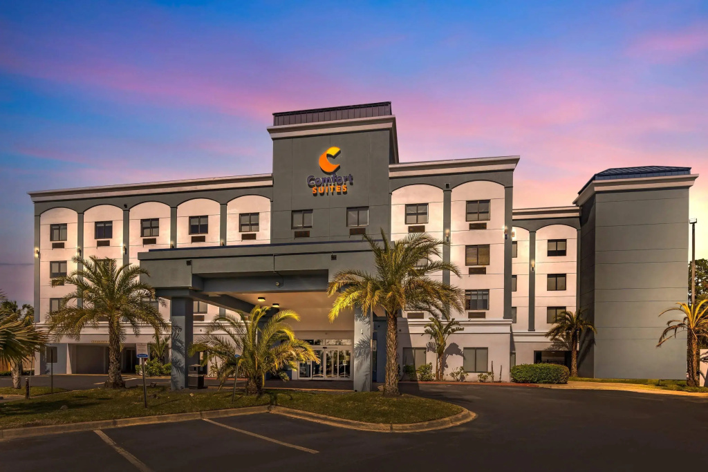 photo 1 of Comfort Suites West Jacksonville