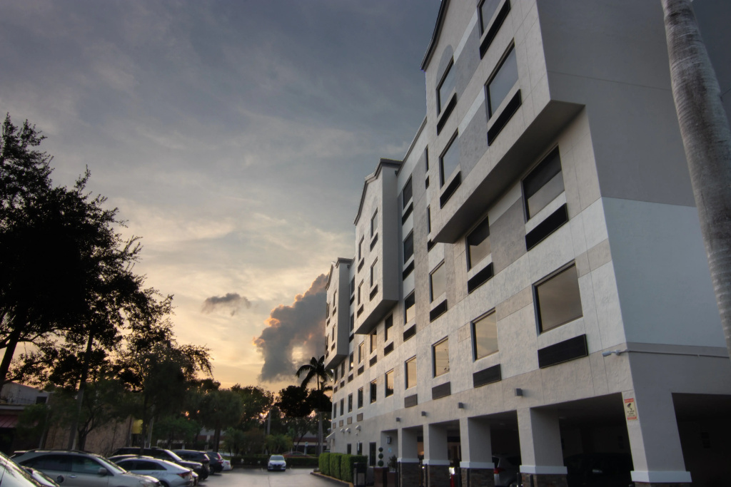photo 1 of Holiday Inn Express & Suites Ft. Lauderdale Airport West by IHG