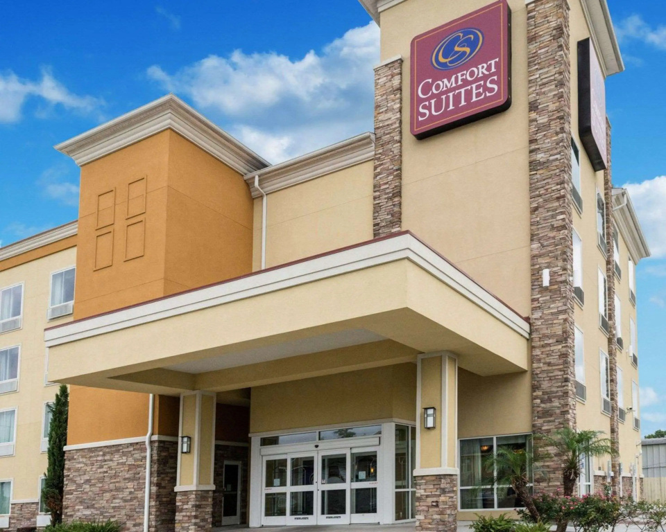 photo 1 of Comfort Suites Harvey - New Orleans West