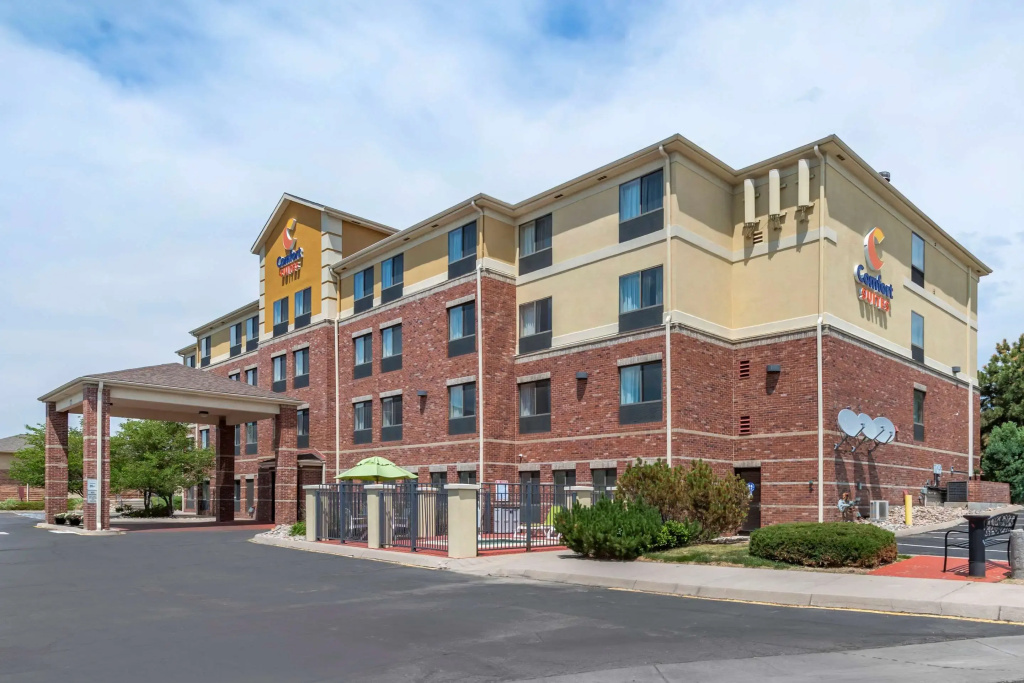 photo 1 of Comfort Suites Highlands Ranch Denver Tech Center Area