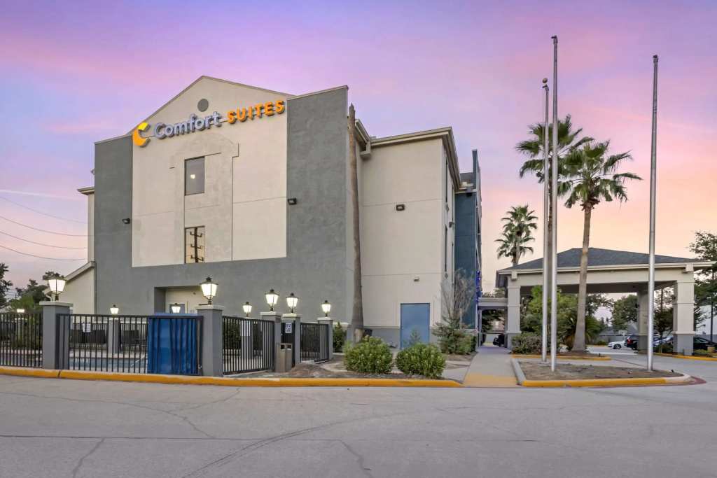 photo 1 of Comfort Suites Houston NW - Vintage Park