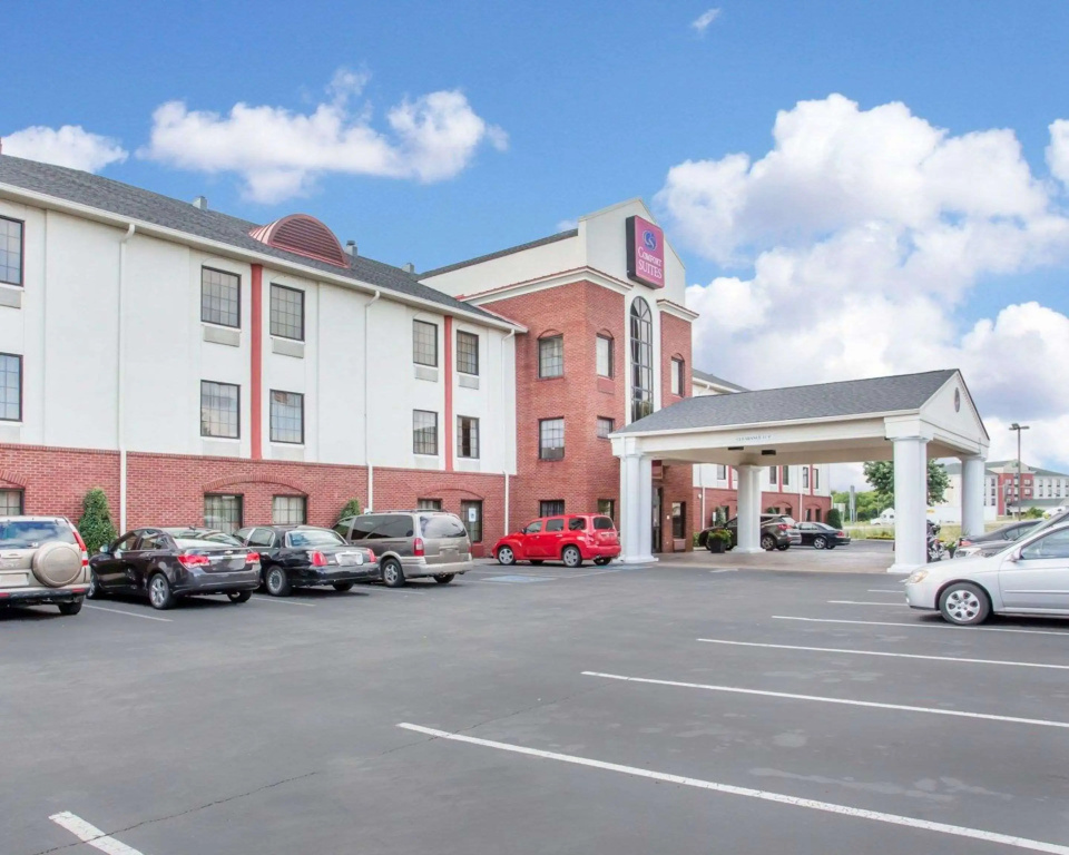photo 1 of Comfort Suites Lebanon