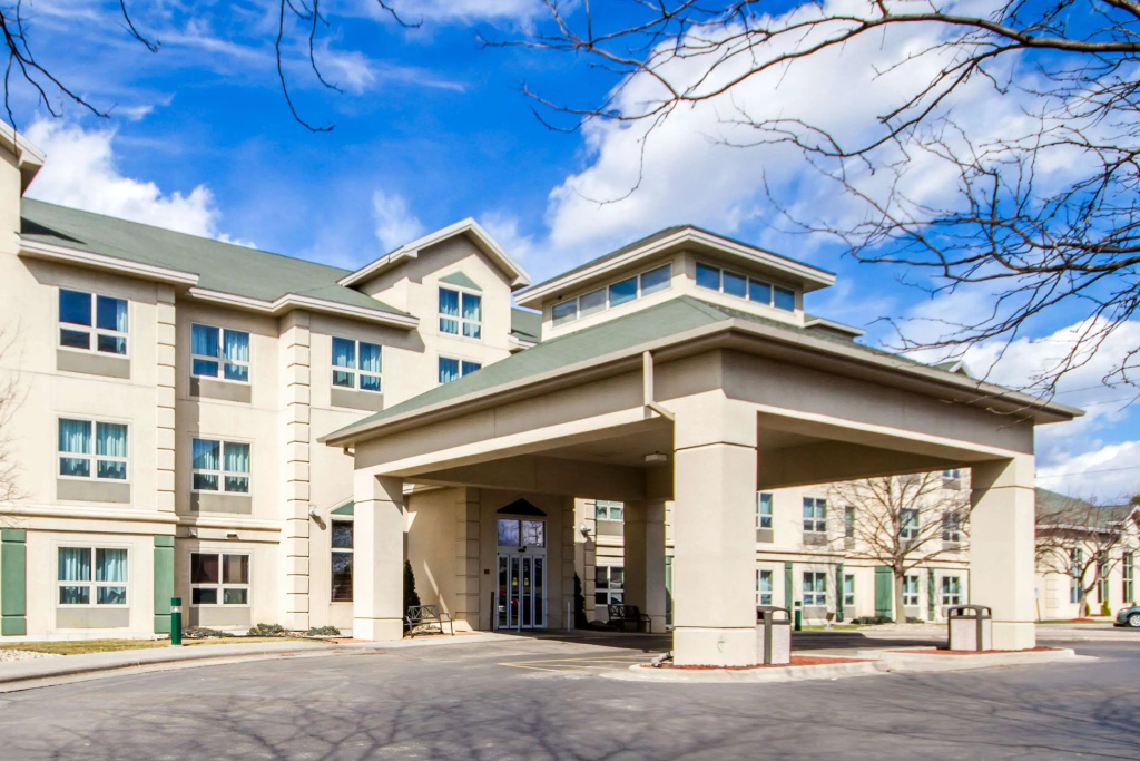 photo 1 of Comfort Suites Madison West - Middleton