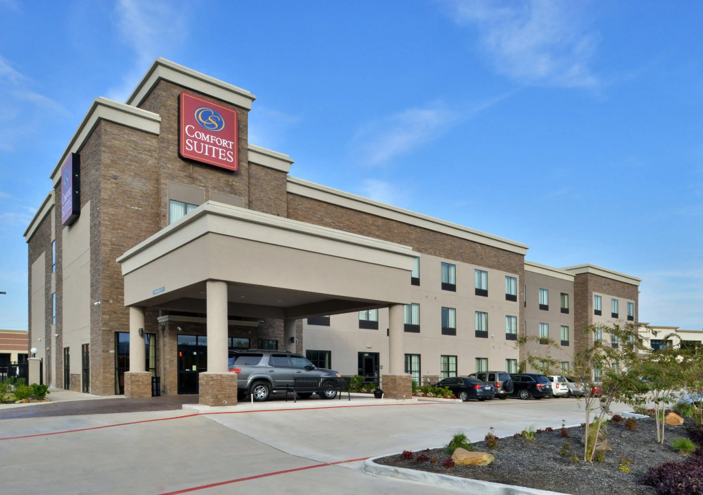 photo 1 of Comfort Suites near Westchase on Beltway 8