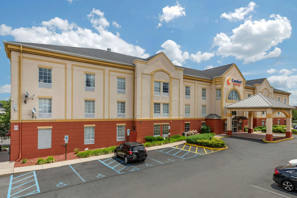 photo 1 of Comfort Suites Newark - Harrison