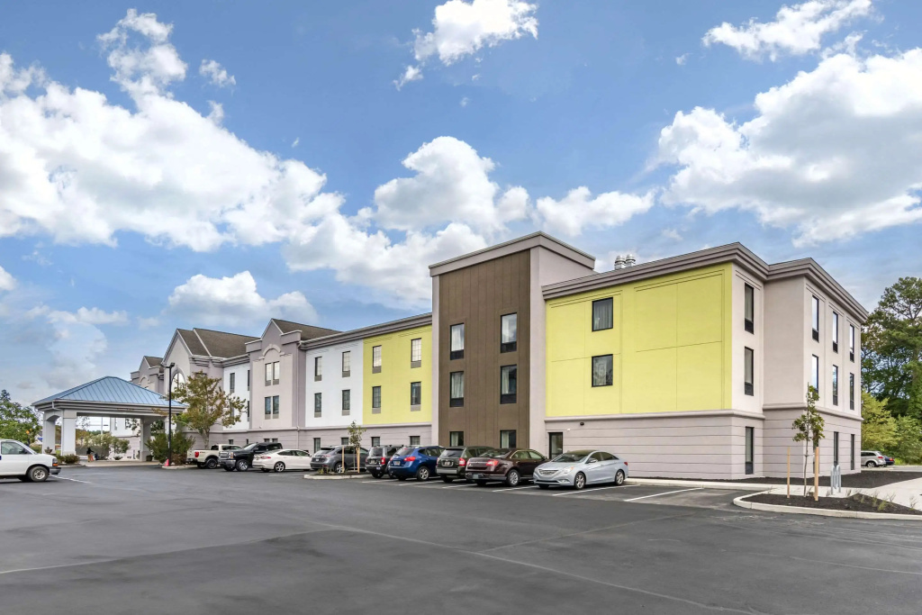 photo 1 of Comfort Suites Ocean City West