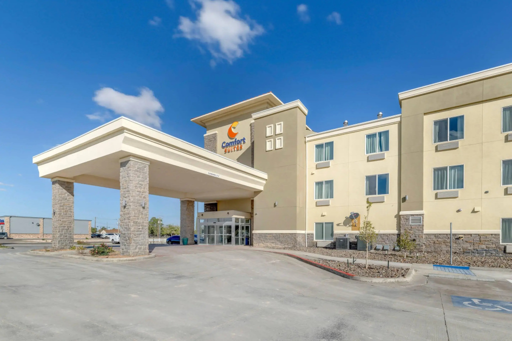 photo 1 of Comfort Suites Pecos