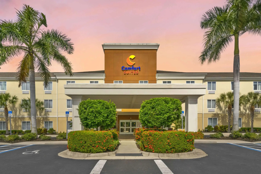 photo 1 of Comfort Suites Sarasota - Siesta Key