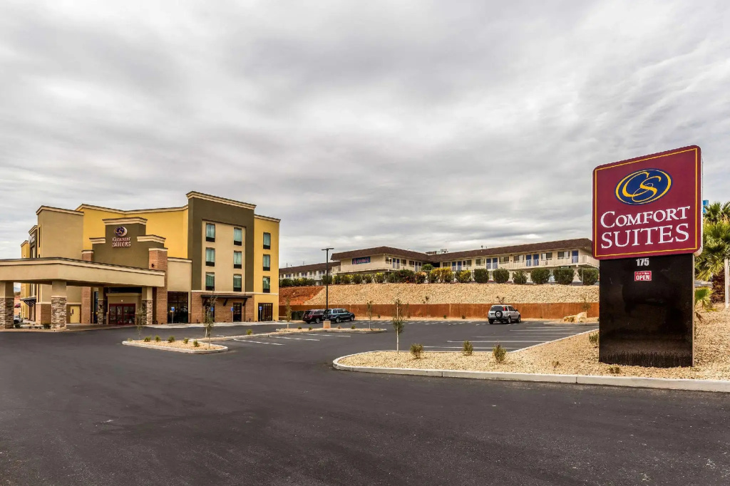 photo 1 of Comfort Suites St George - University Area