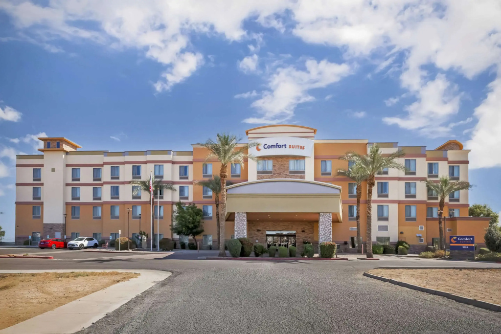 photo 1 of Comfort Suites Glendale - State Farm Stadium Area
