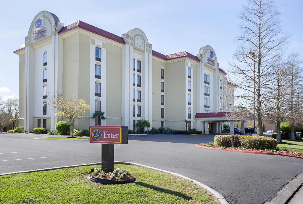 photo 1 of Comfort Suites University