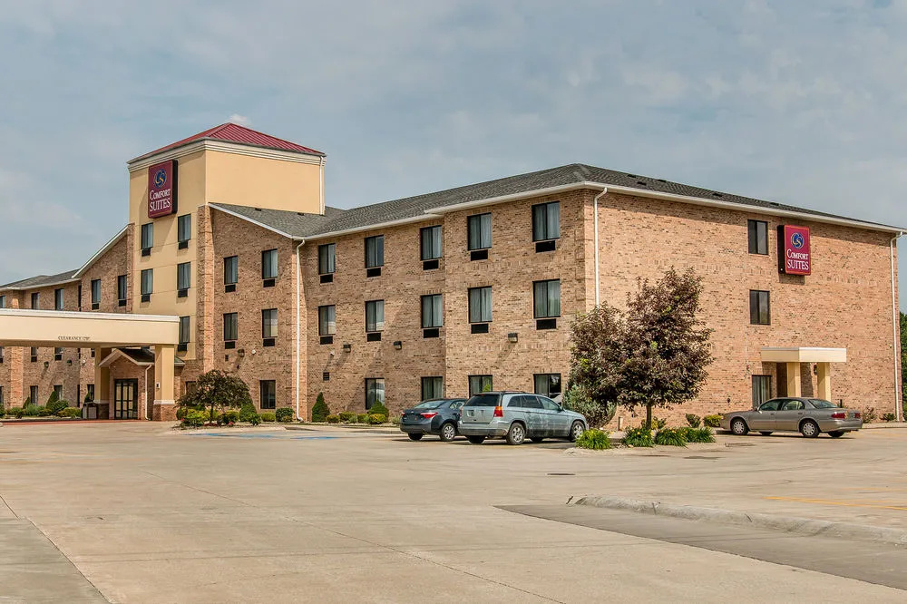 photo 1 of Comfort Suites South Bend