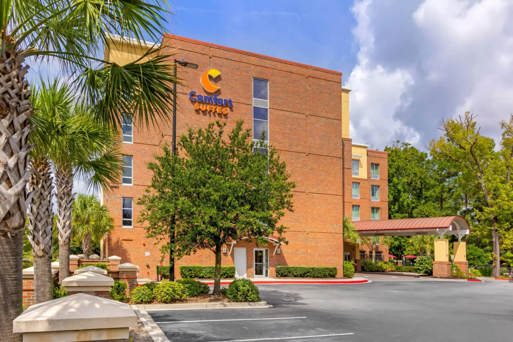 photo 1 of Comfort Suites Charleston West Ashley