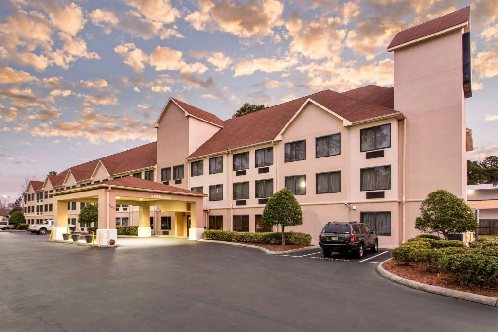 photo 1 of Spark by Hilton Wilmington