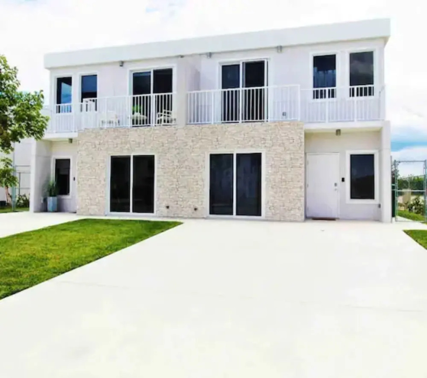 photo 1 of Comfortable European Style Home 4BR 4BA in Miami by ASVR-13670