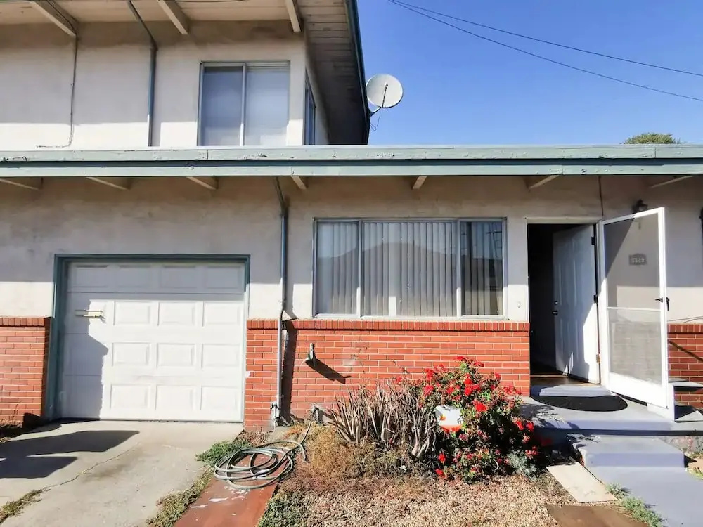 photo 1 of Comfy 2BR 1Bath Apartment near HWY580-80