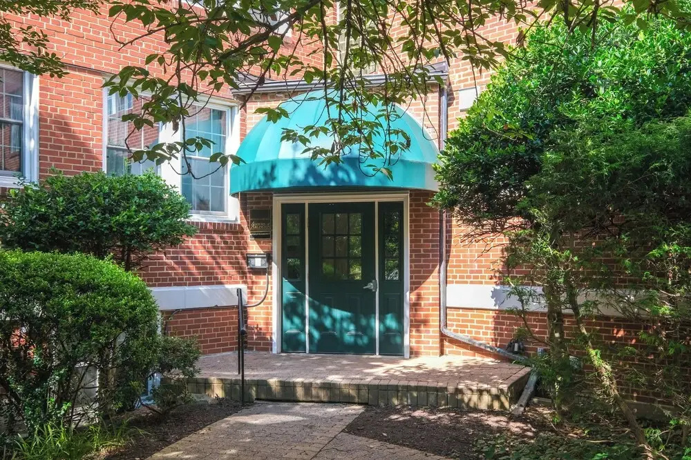 photo 1 of Convenient Arlington Condo ~ 4 Mi to National Mall