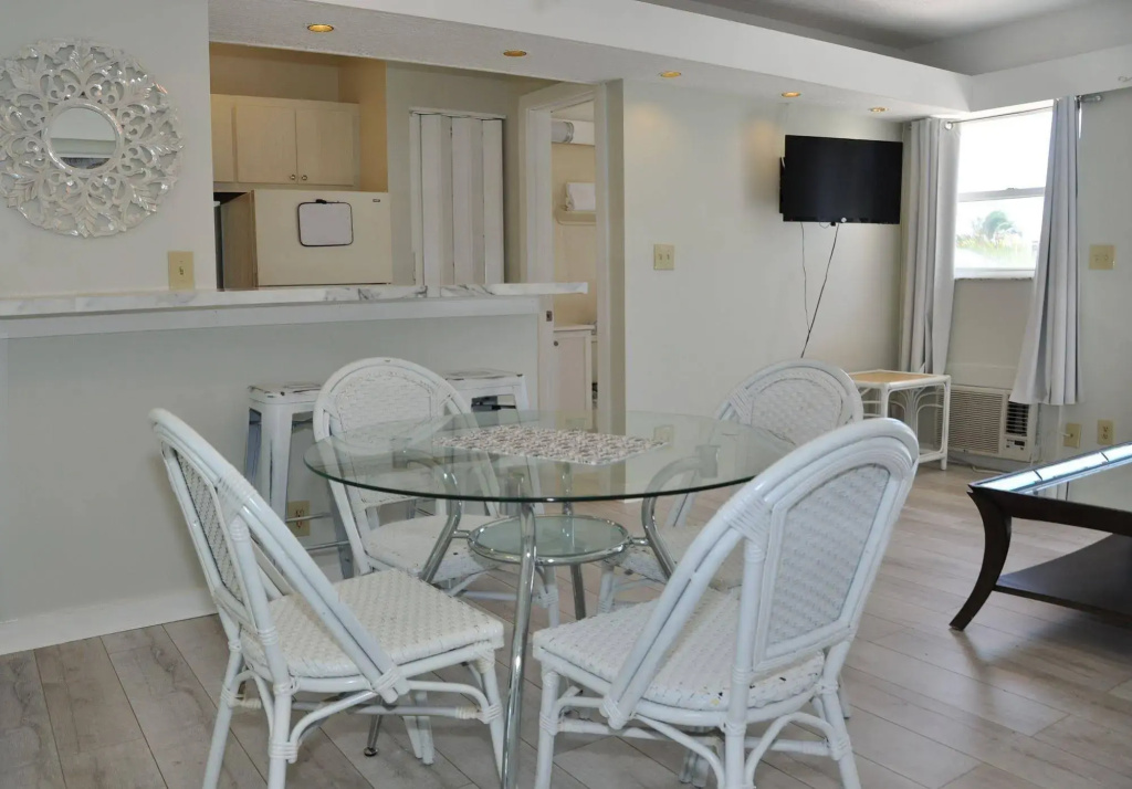 photo 1 of Coral Tides Resort