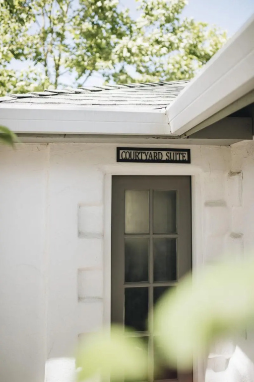 photo 1 of Cottage Inn & Spa