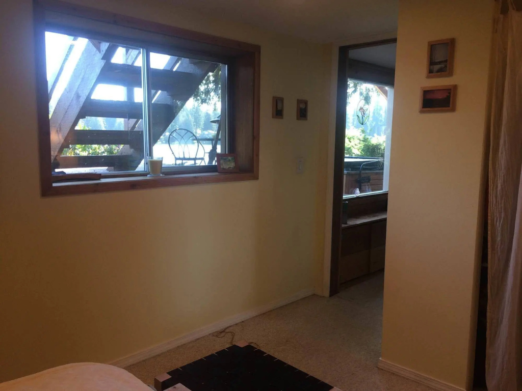 photo 1 of Cottage Lake Bed and Breakfast