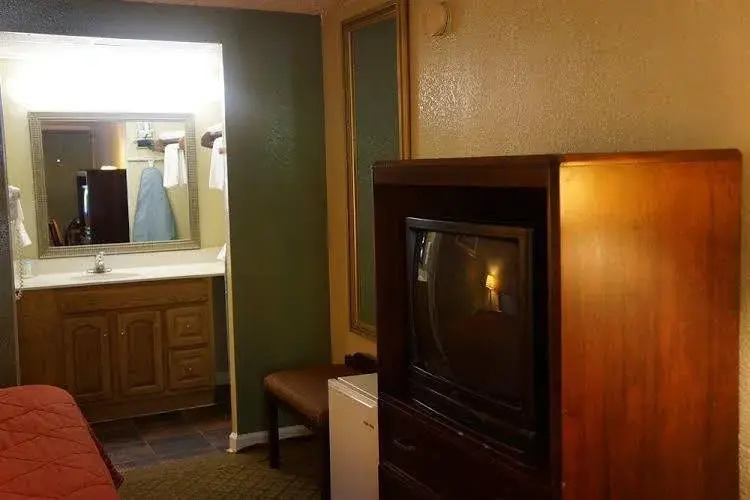 photo 1 of Country Hearth Inn