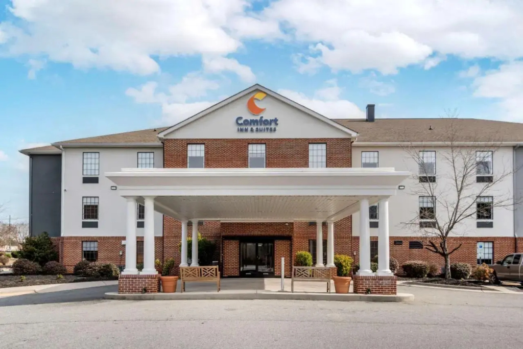 photo 1 of Country Hearth Inn Lexington